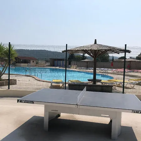 Le Pinedou Hotell La Crau